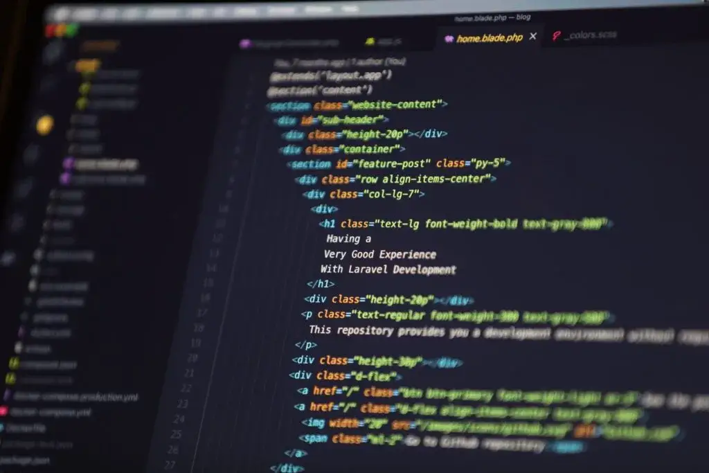 Code editor screen showing an h1 tag inside a page's HTML